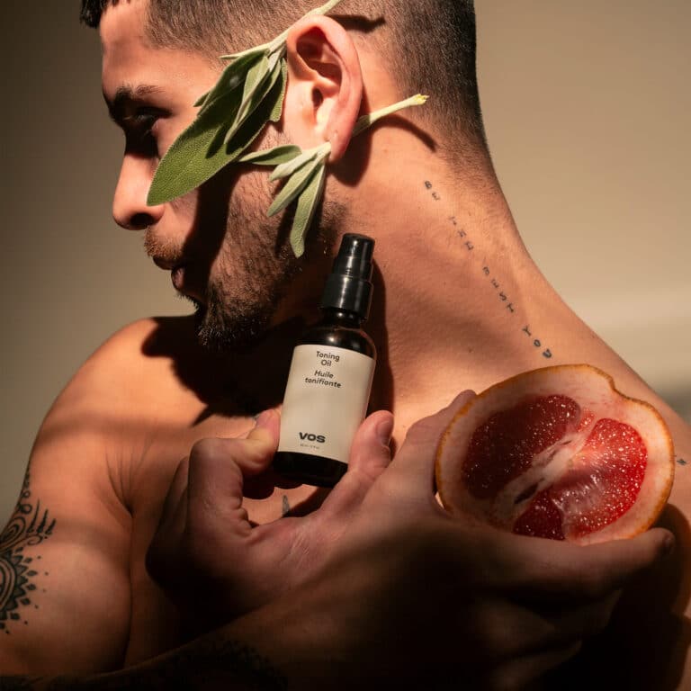 Toning-Oil-Grapefruit-and-Juniper-Berry-Lifestyle