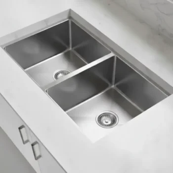 33-Inch Undermount Kitchen Sink - Double Bowl